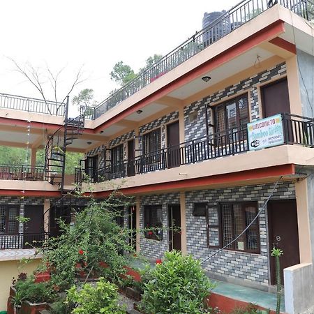 Villa Bamboo Garden Pokhara Exterior foto