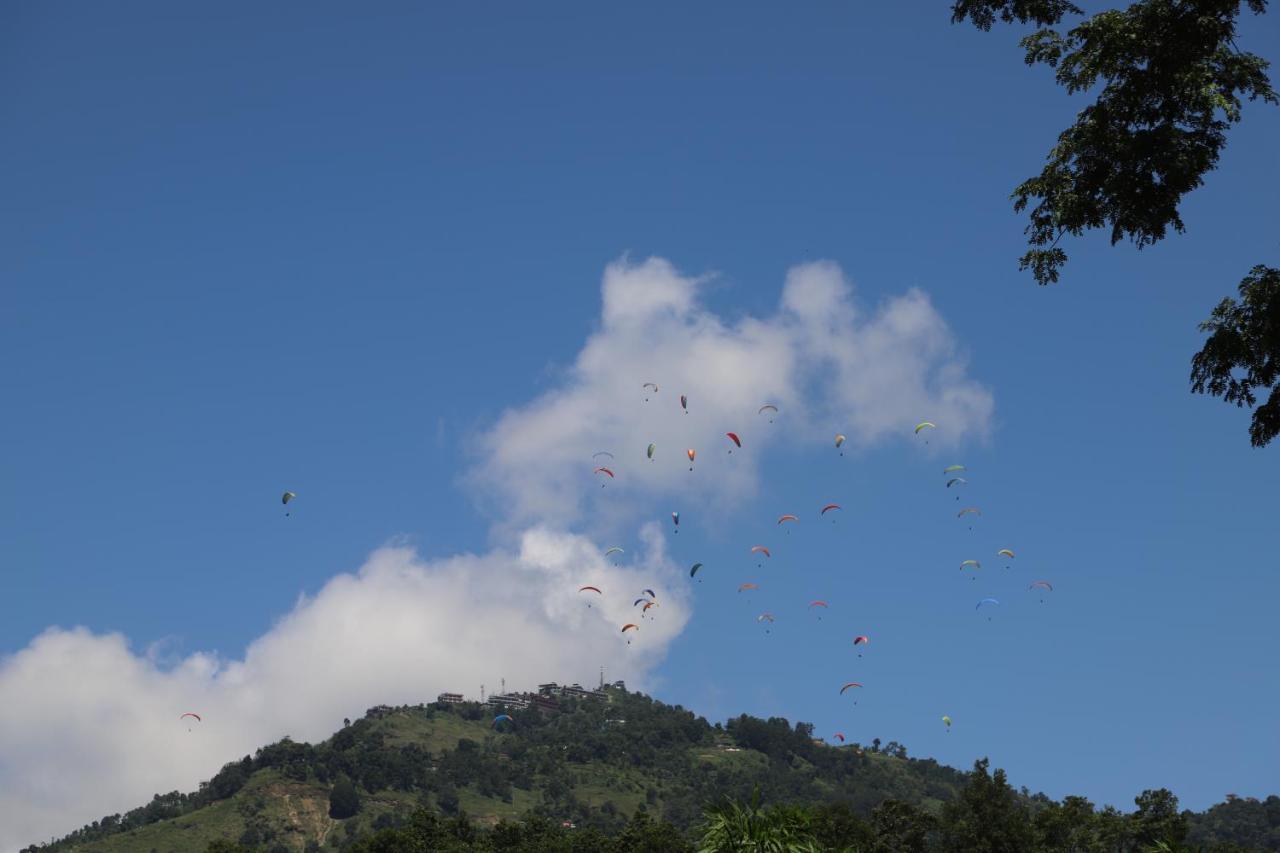 Villa Bamboo Garden Pokhara Exterior foto